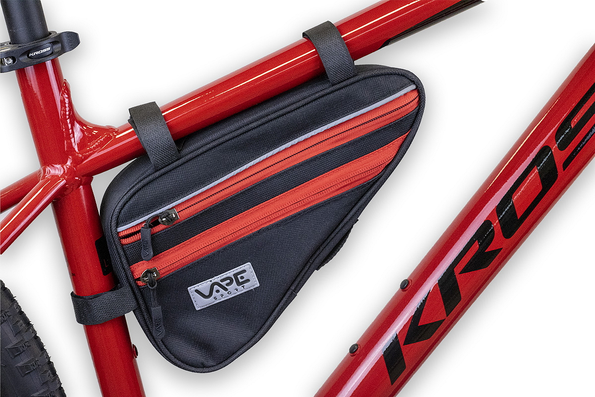 Spin brašna trojúhelníková do rámu čtyřkapsá (černá/červený zip)