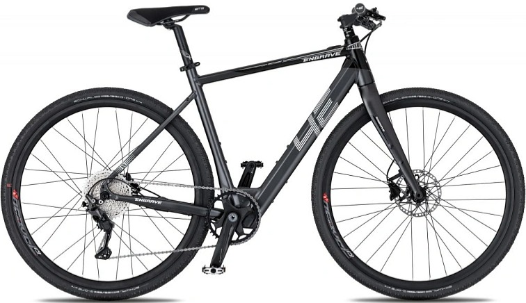 4EVER ENGRAVE FLAT - titan/metal stribrna 2023/24