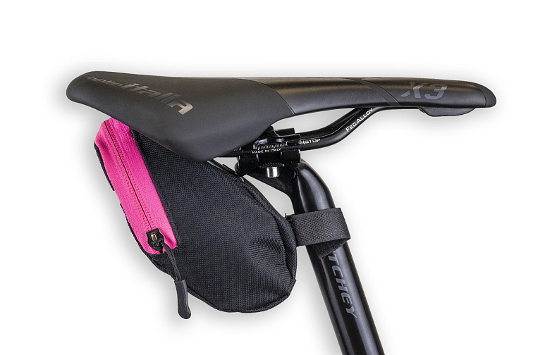 Spin M2 Twist brašnička pod sedlo (černá/růžová)