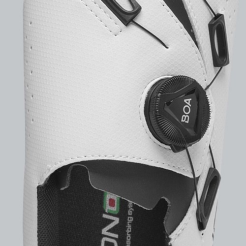 Crono CR3 tretry silniční (černá - stříbrná)