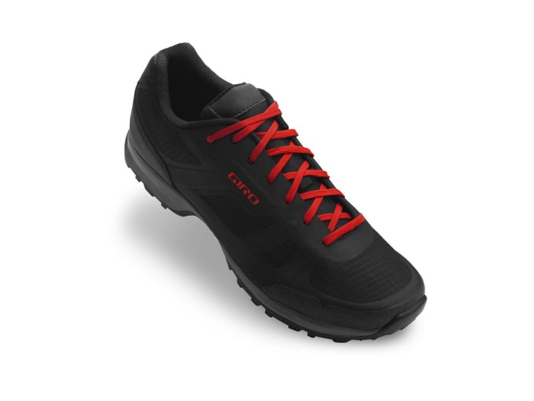 GIRO Gauge tretry (Black/Bright Red)