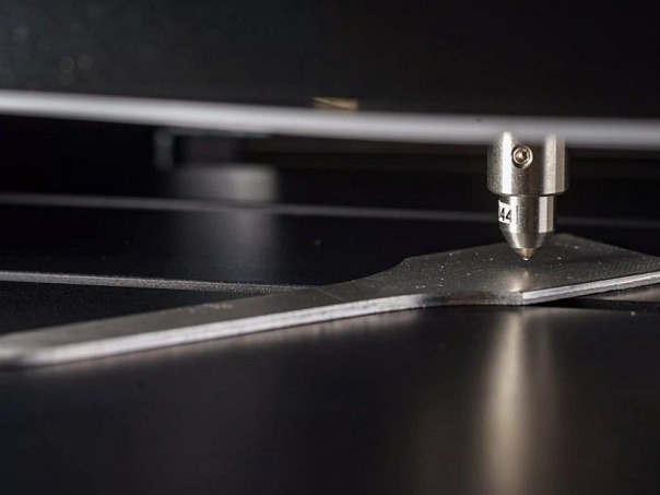 Testovací přístroj i3D WLI - pro stanovení mechanických vlastností