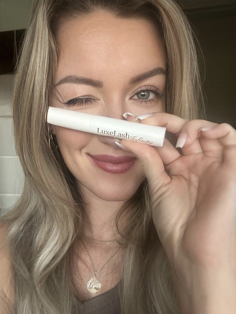 Jemný odličovací šampon na řasy s vitamínem C