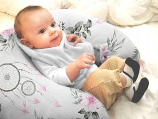 Kojící polštář MINKY 62x52 cm - Lapače snů