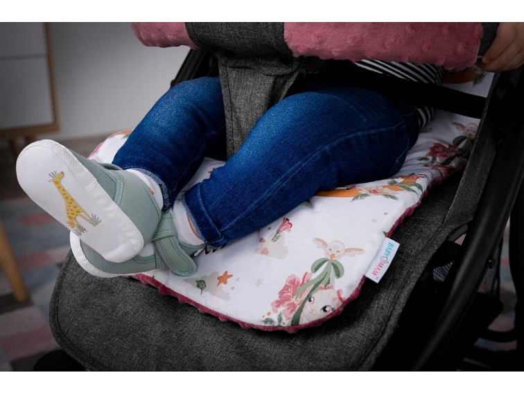 Oboustranná vložka do kočárku, autosedačky 70x35 cm - Roztomilý králíček