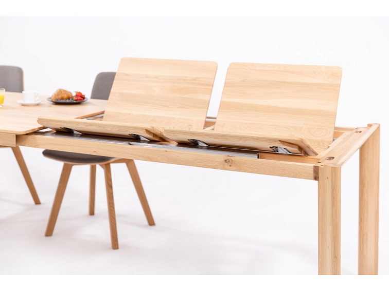 Jídelní stůl DITA