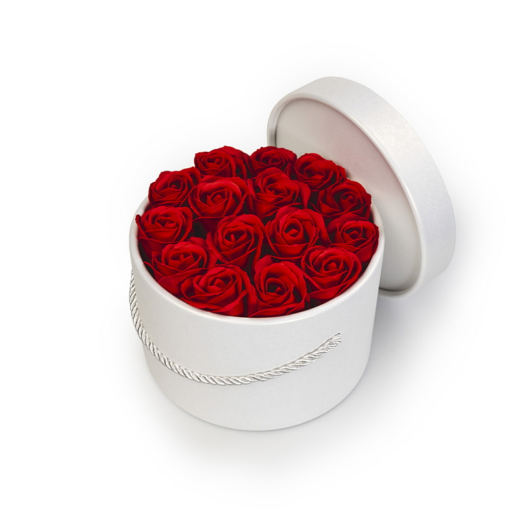 Mýdlové růže ve flower boxu - bílé růže