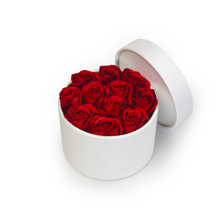 Mýdlové růže ve flower boxu - bílé růže