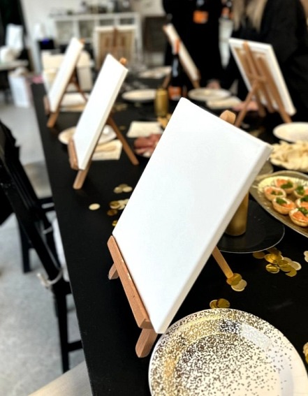 Malování s vínem: Kreativní workshop pro každého