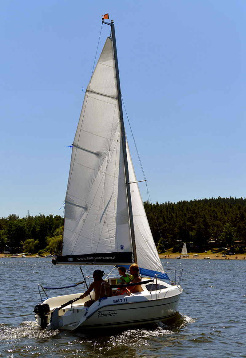 Jachting pro začátečníky: den na plachetnici s instruktorem