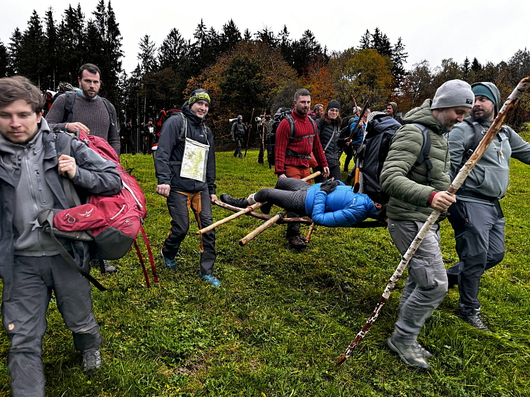 Survival první stupeň : naučte se základy přežití v přírodě za dři dny