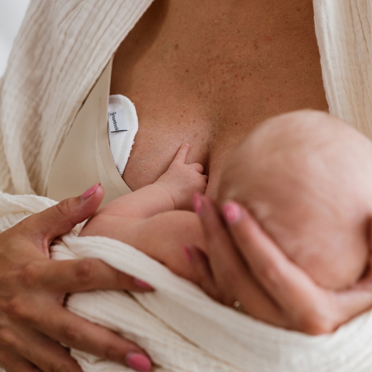 Greatly absorbing nursing pads for breastfeeding mums | Bamboolik