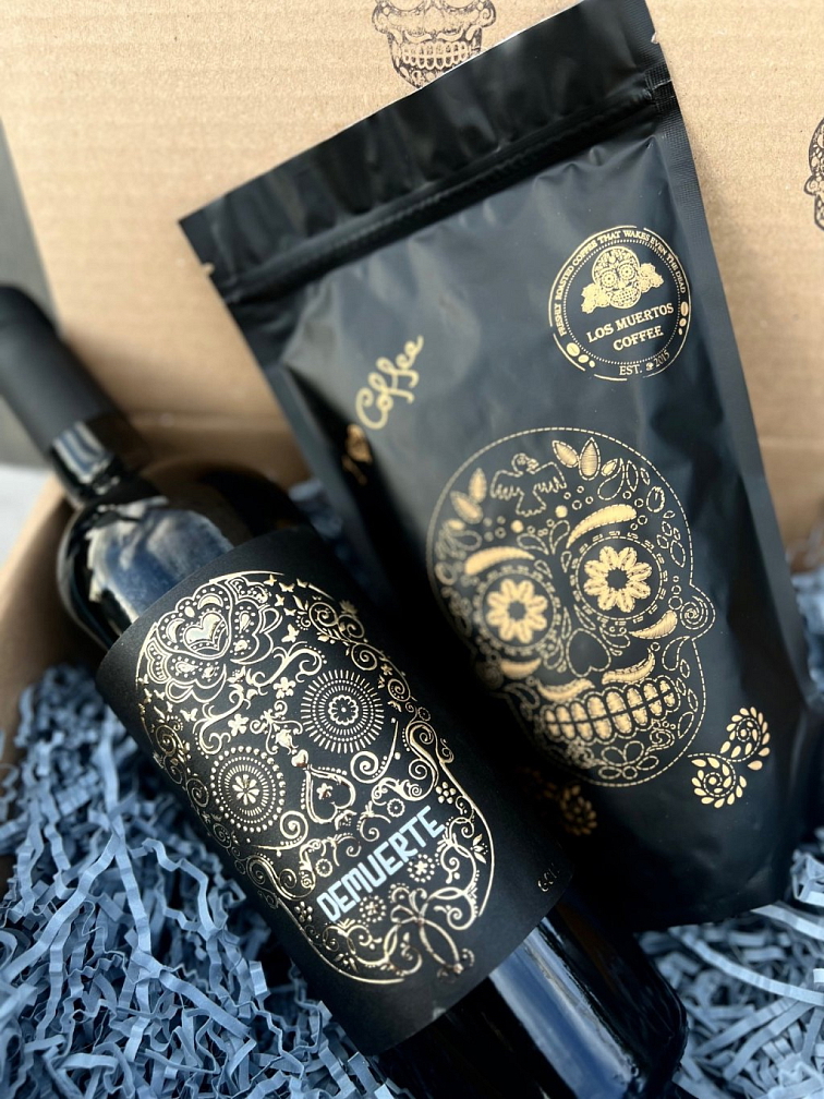 Dárkový set kávy a vína Demuerte Gold