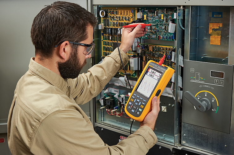 Fluke 125B/S - rozšírená sada ručného osciloskopu (40MHz)
