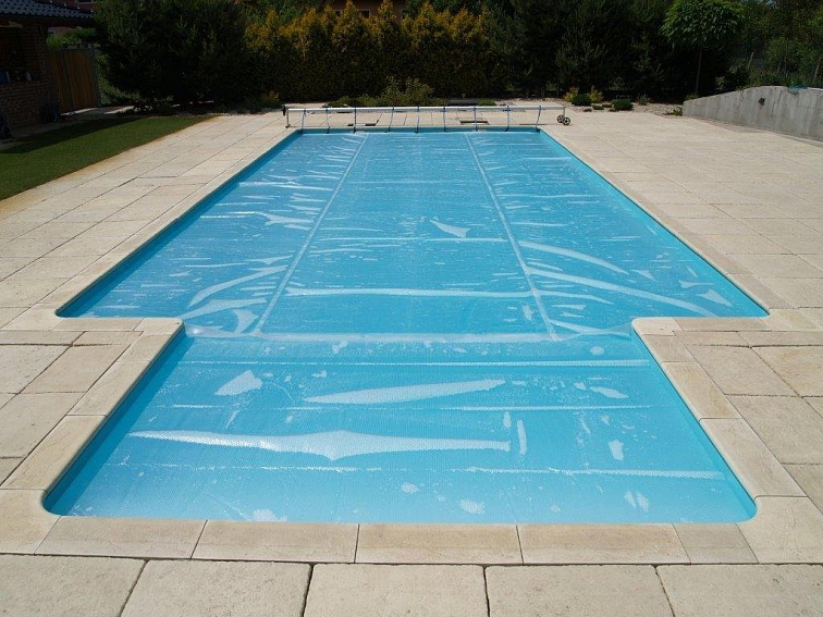 Solární plachta 3 x 7 m (2 nesvařené pruhy) Cornisun