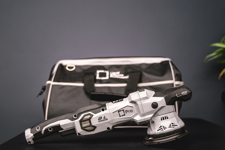 Liquid Elements T4500 Pro - excentrická leštička