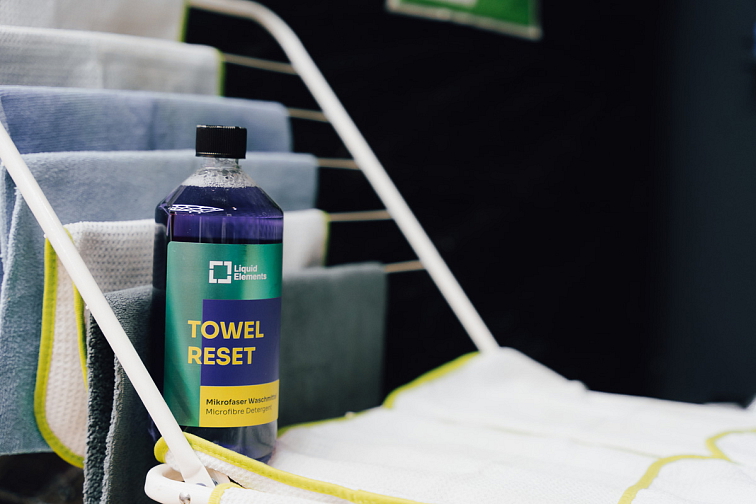 Liquid Elements Towel Reset 1 l - přípravek pro praní mikrovláknových utěrek