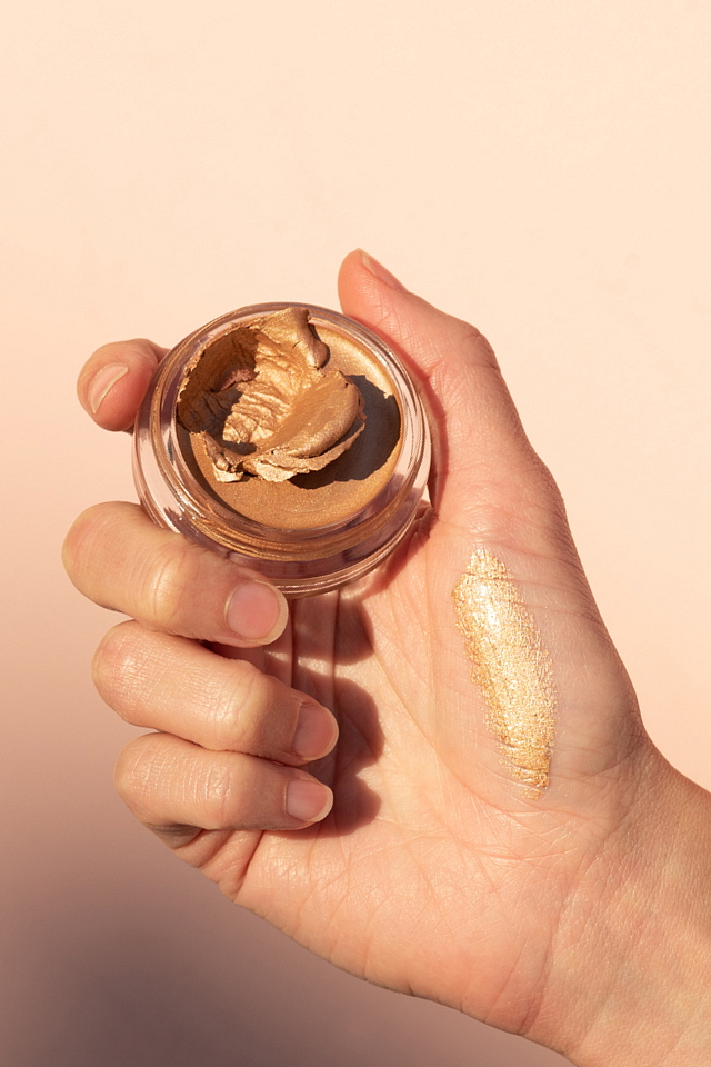 ERE PEREZ Vanilkový rozjasňovač 12 g