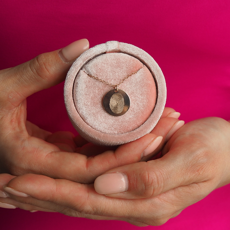 Náhrdelník se dvěma otisky prstů rose gold filled