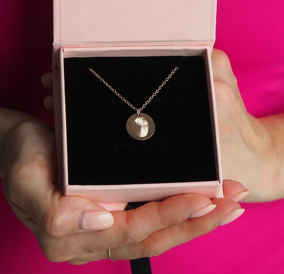 Náhrdelník se dvěma otisky prstů rose gold filled
