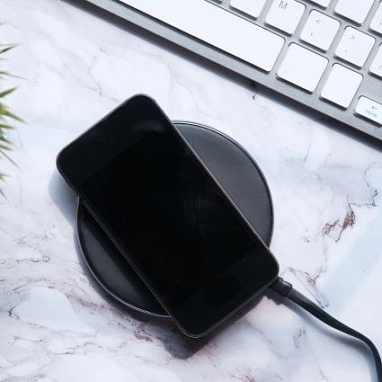 Jak vybrat nabíječku pro mobilní telefon?
