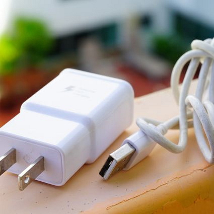 Jak vybrat nabíječku pro mobilní telefon?