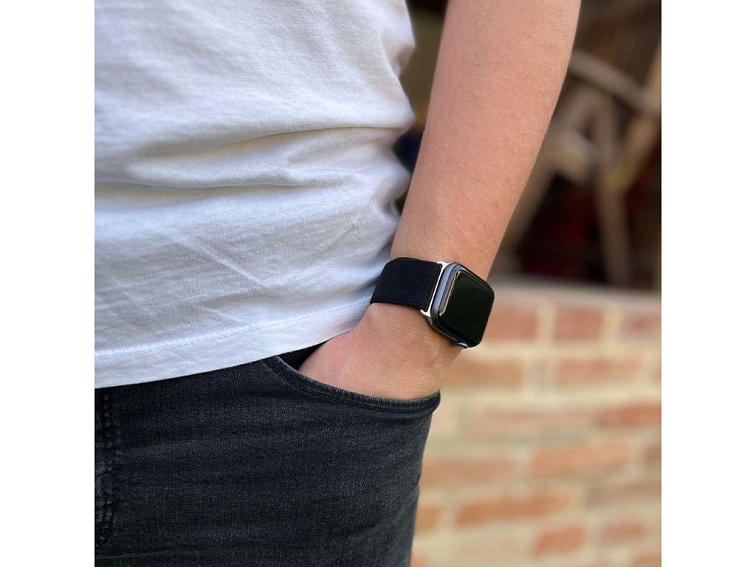 Trailový nylonový řemínek na Apple Watch - Černý