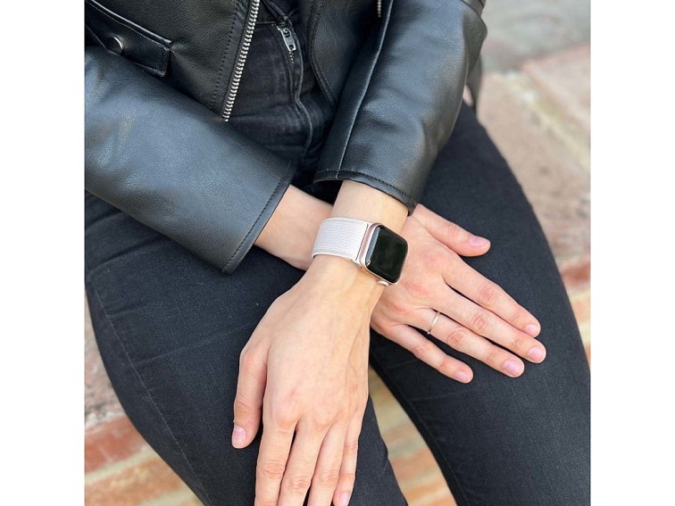 Trailový nylonový řemínek na Apple Watch - Krémový