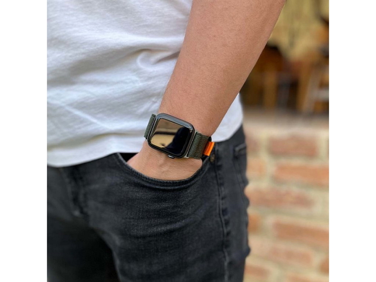 Trailový nylonový řemínek na Apple Watch - Army Green