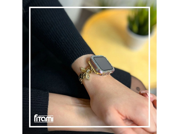 Stylový řemínek s kamínky a motýlem pro Apple Watch - Zlatý