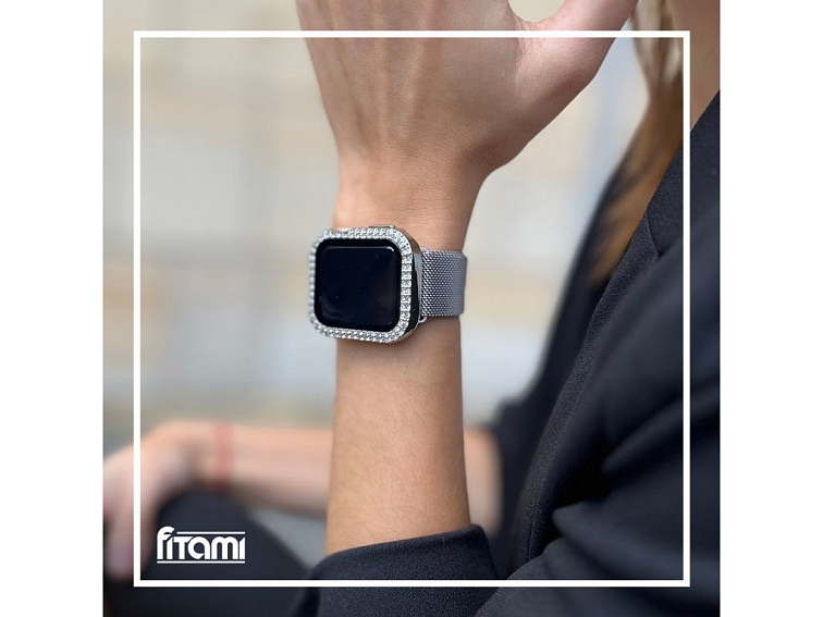 Ochranné pouzdro s tvrzeným sklem a diamanty pro Apple Watch - Stříbrné