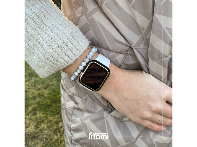 Lesklé ochranné pouzdro s tvrzeným sklem - Černé se zlatým obrysem