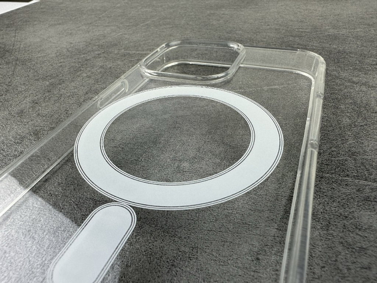 iPhone 13 PRO Magsafe kryt průhledný