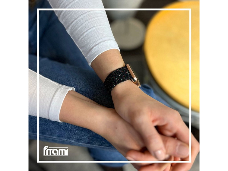 Pletený navlékací řemínek pro Apple Watch - Black Star