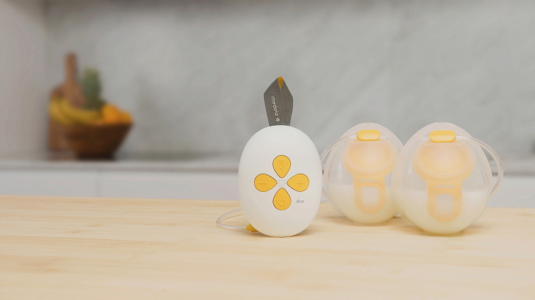 Medela Duo Hands-free™ odsávačka mateřského mléka double