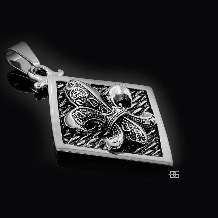 Přívěsek Lilie - Chirurgická ocel - Prvotřídní kvalita