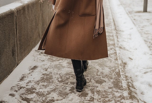 Posypová sůl pro zimní údržbu