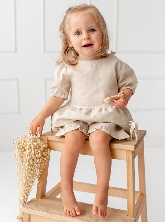 Dívčí lněné kraťasy – béžové