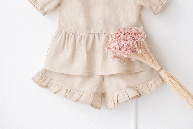 Dívčí lněné kraťasy – béžové