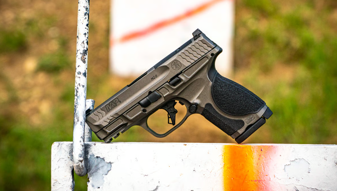 Nový kovový kompakt M&P9 M2.0 zmenšil velikost, ale zachoval výkon
