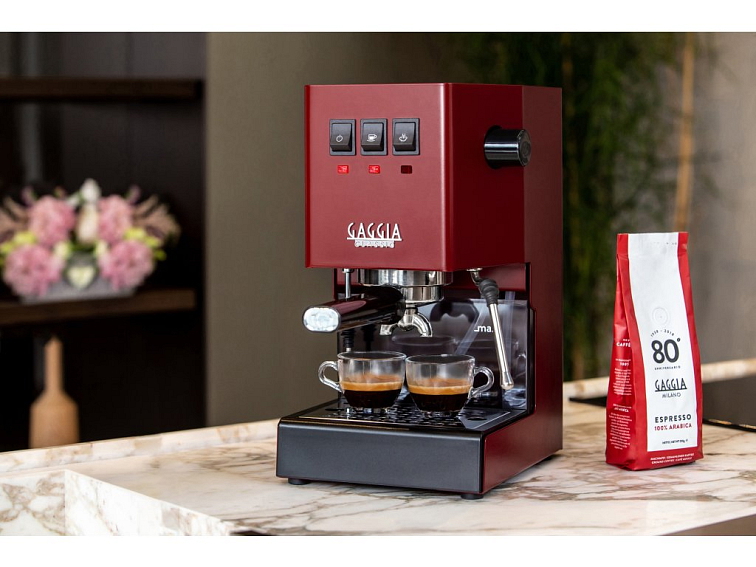 Gaggia Classic E24 červená