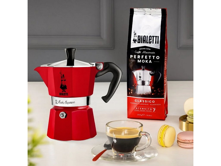 Bialetti Moka Express červená (různé velikosti)