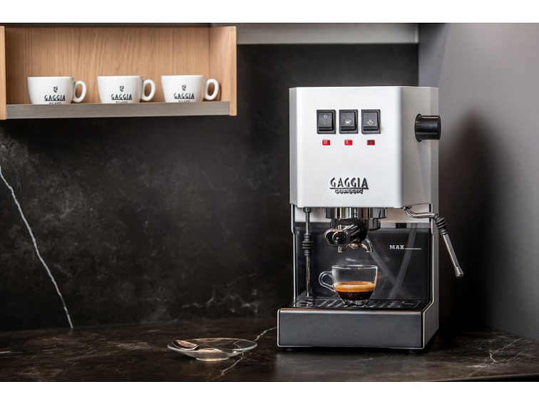 Gaggia Classic E24 bílá