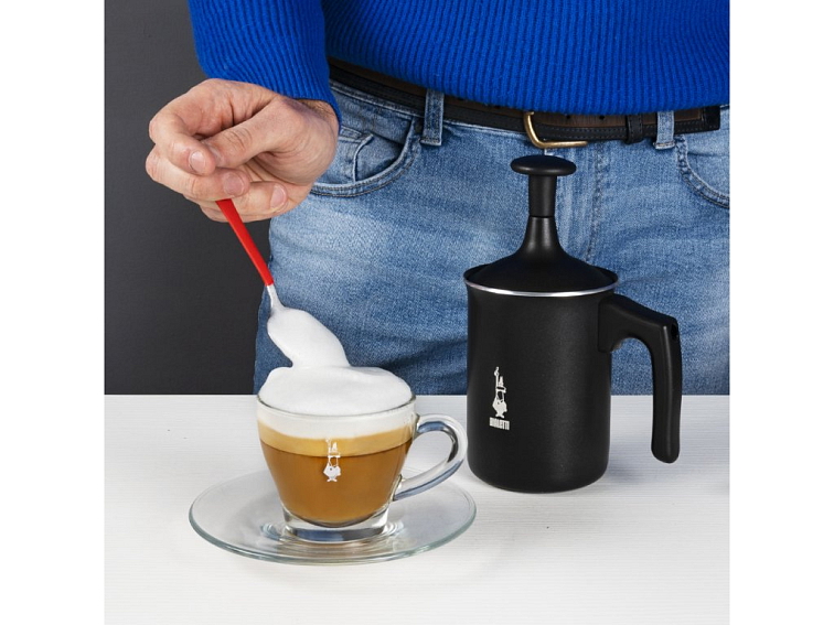 Ruční napěňovač Bialetti Tuttocrema (velikosti 8cm, 10 cm)
