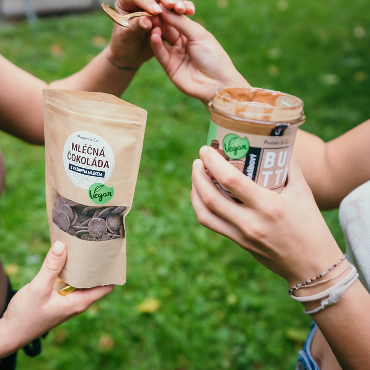 Mléčná čokoláda s rýžovým mlékem (pecky) - VEGAN