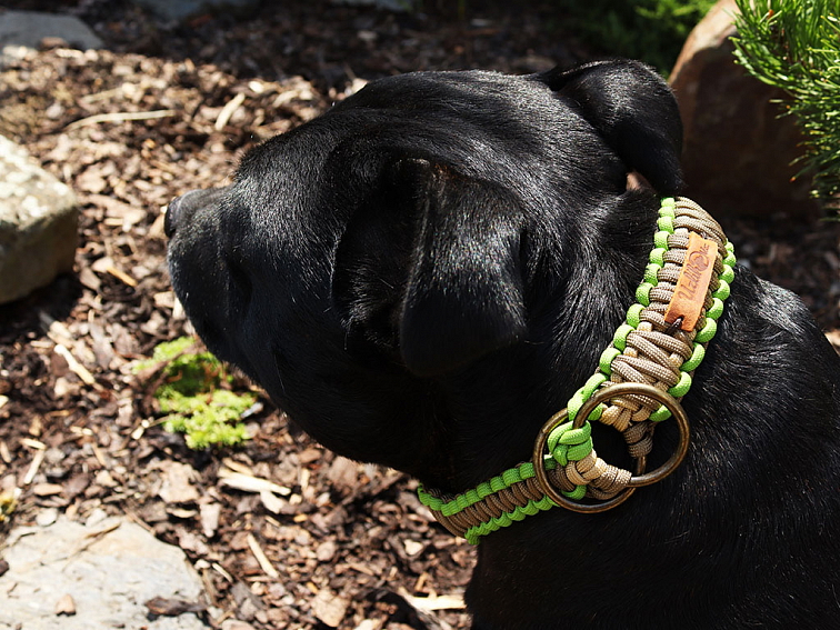 Stahovací obojek paracord KLASIK BROWN zelený