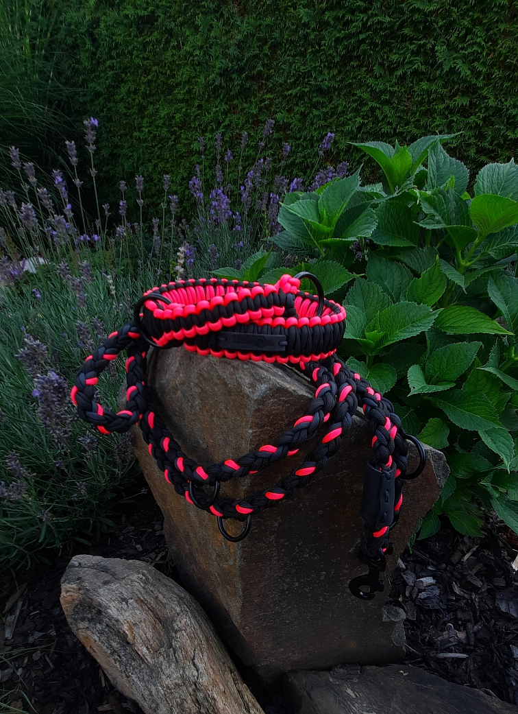 Vodítko paracord 220 cm přepínací KLASIK NEON BLACK růžové