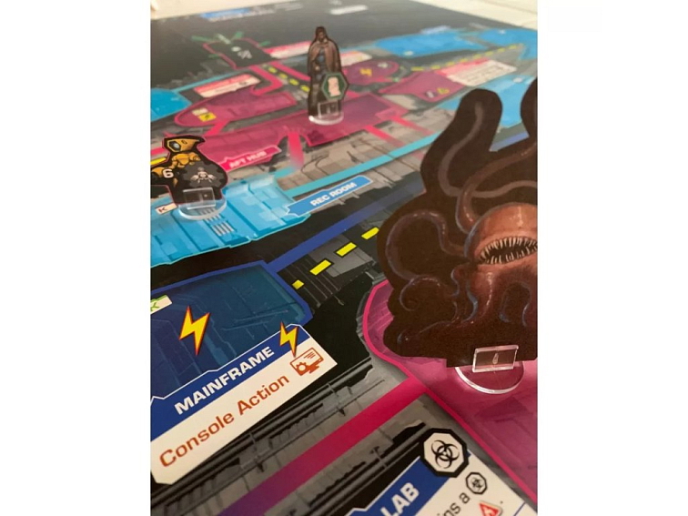 Zkáza na orbitě: Sada kartonových postav