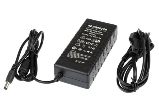 Zásuvkový zdroj 12V 60W pro zapojení LED osvětlení - trafo s DC/5A konektorem 05308