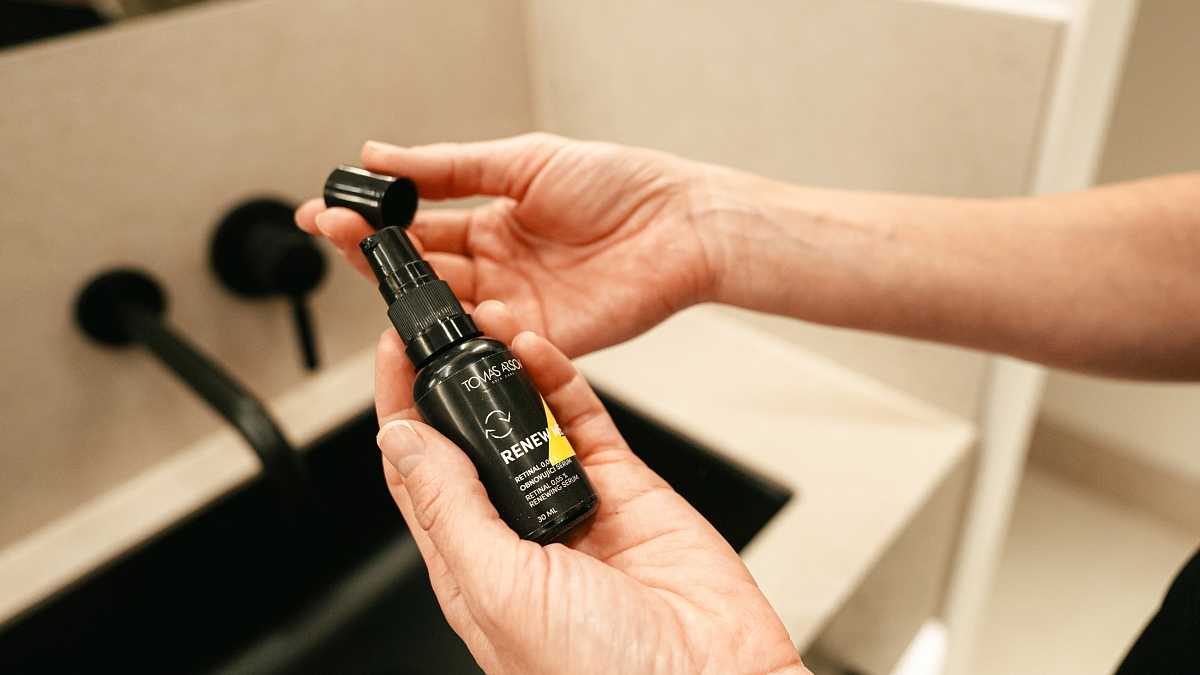 RENEW ME Retinal 0.05% Renewing Serum